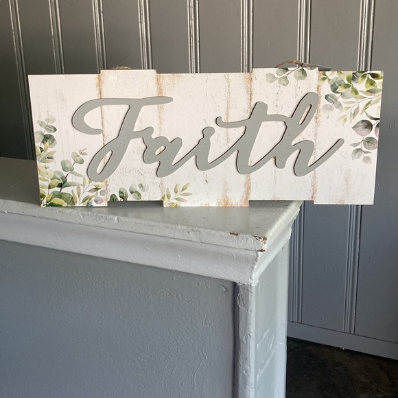 NWT- FAITH Floral Wooden Rustic Farmhouse Chic Hanging Fence Decoration Sign - Picture 6 of 17